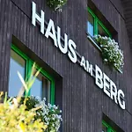 Gæstehus Haus Am Berg - Direkt Am Skihang