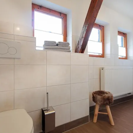 Gasthof Haus Am Berg - Direkt Am Skihang 3*