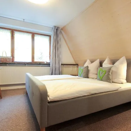 Haus Am Berg - Direkt Am Skihang Guest house