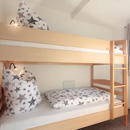 Haus Am Berg 3*