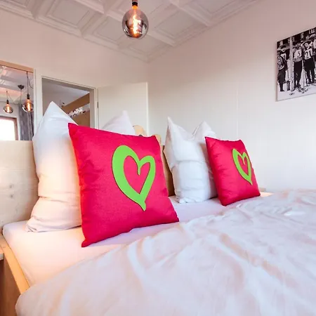 Gasthof Haus Am Berg - Direkt Am Skihang Oberwiesenthal