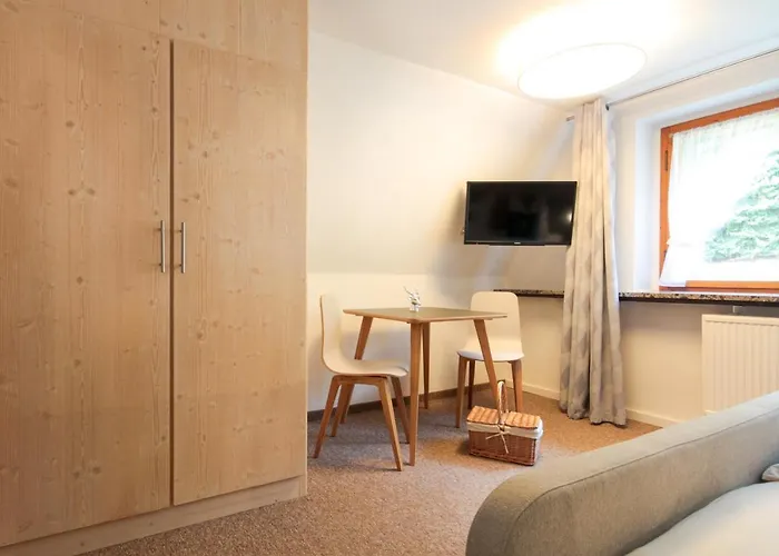 بيت ضيافة Haus Am Berg - Direkt Am Skihang 3*