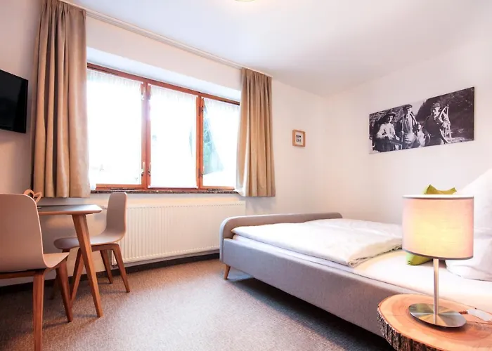 Haus Am Berg - Direkt Am Skihang 3* كورورت اوبرويسنثا