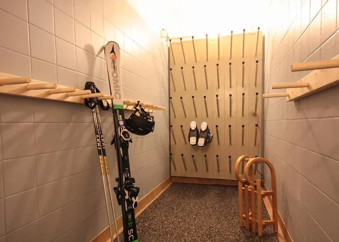 Haus Am Berg - Direkt Am Skihang Πανσιόν