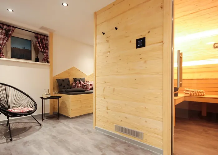 Haus Am Berg - Direkt Am Skihang بيت ضيافة 3*