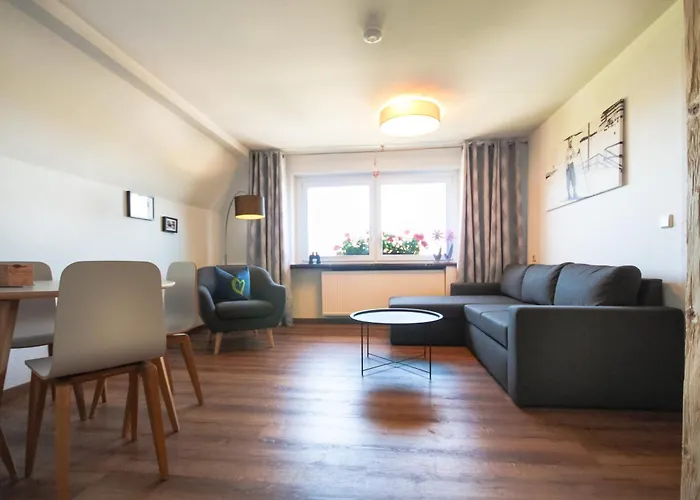 Haus Am Berg - Direkt Am Skihang Guest house