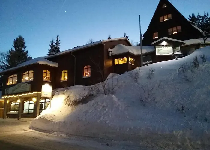 Haus Am Berg - Direkt Am Skihang Guest house